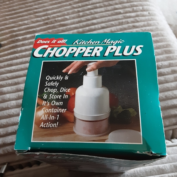 New in box Kitchen Magic Chopper Plus food chopper - Picture 1 of 5